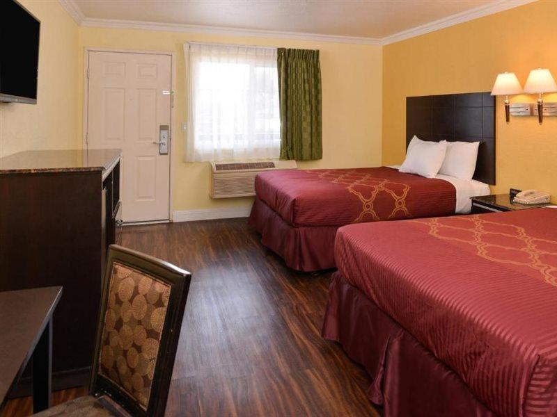 Americas Best Value Inn-Rialto Dış mekan fotoğraf