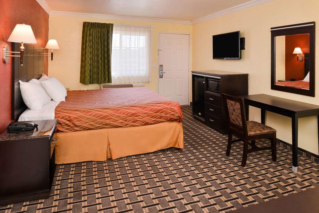 Americas Best Value Inn-Rialto Oda fotoğraf