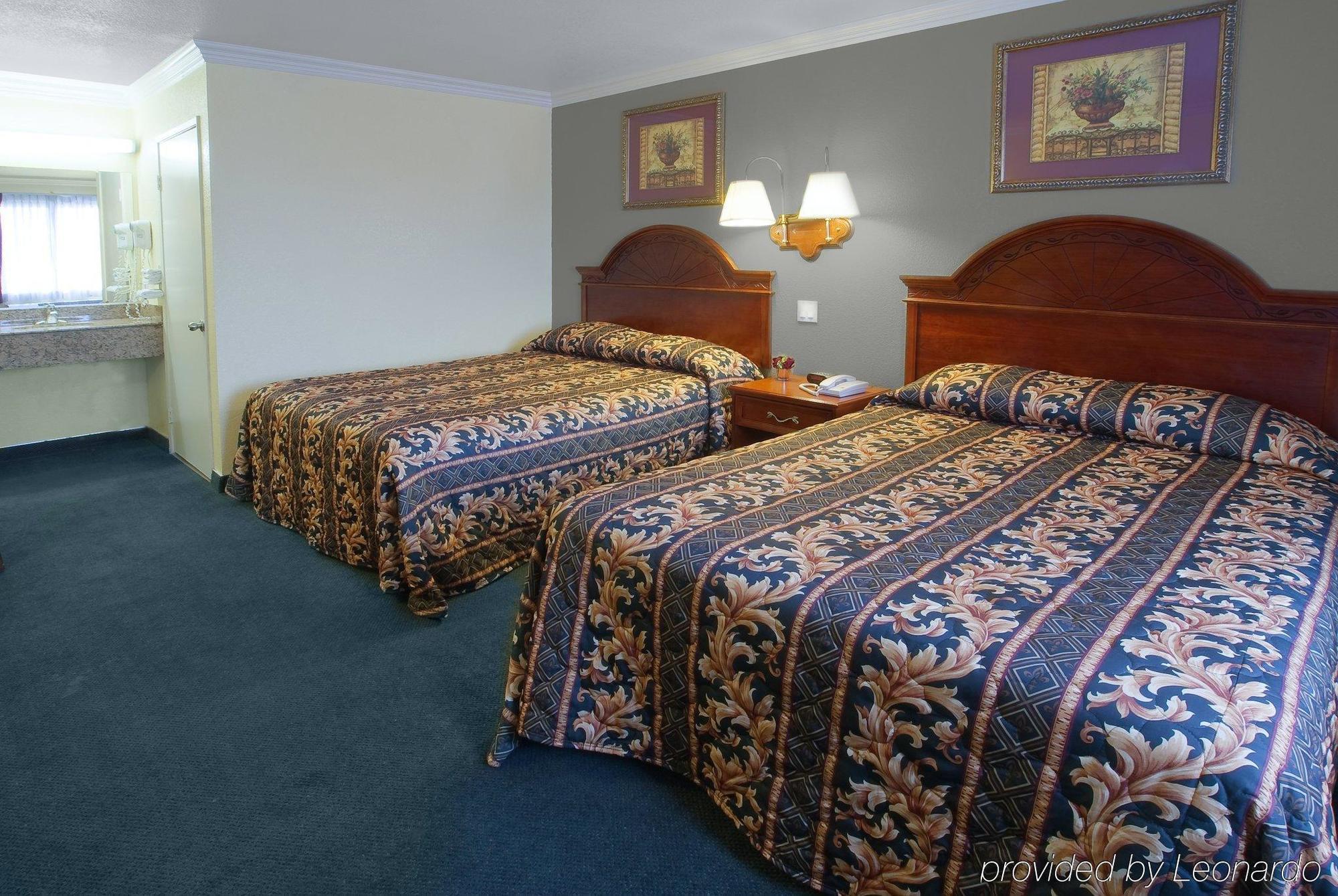 Americas Best Value Inn-Rialto Oda fotoğraf